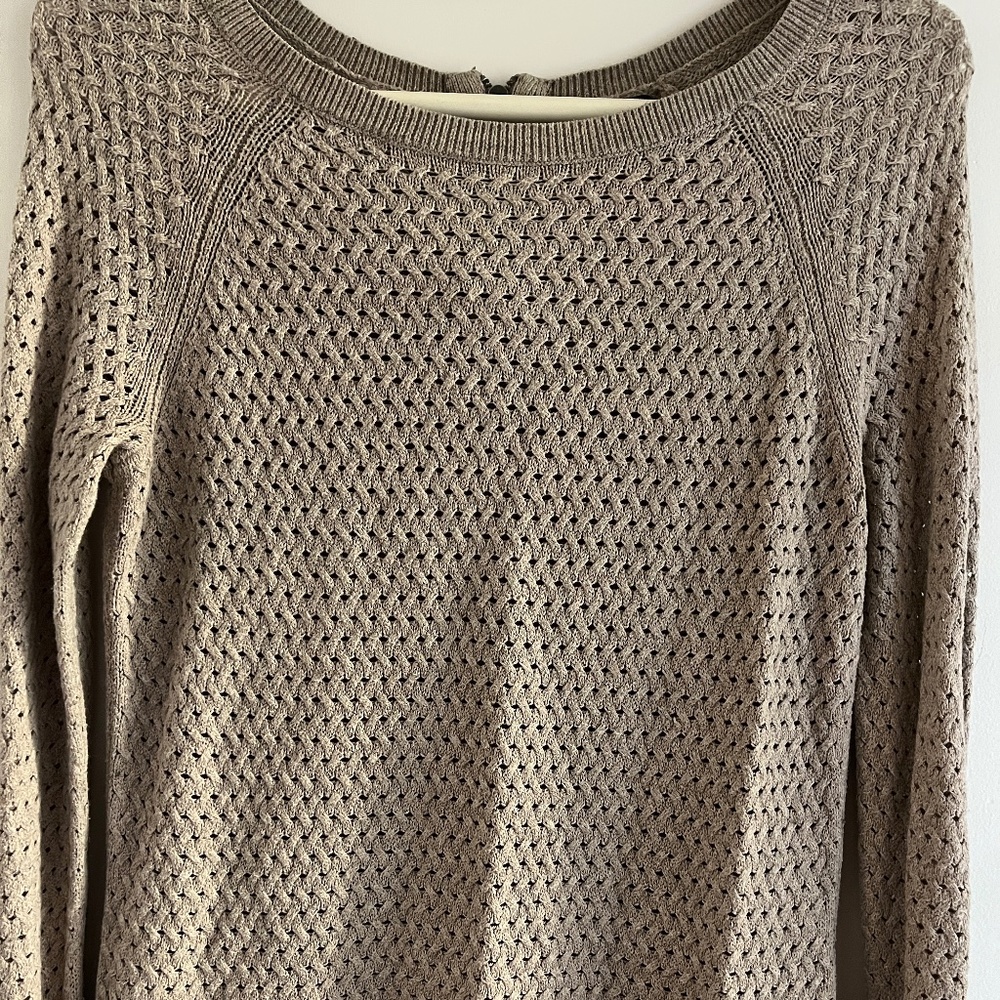 American Eagle top